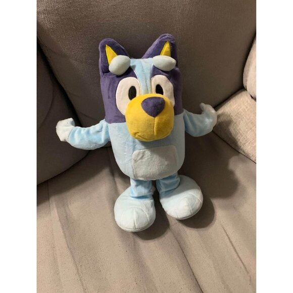 Bluey Animated Dancing Plush - Picture 1 of 1
